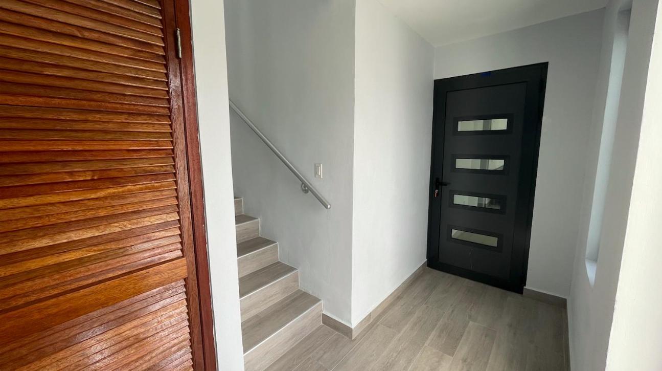 Апартаменты Whitehouse Boulevard, Close To Mambo Beach And City Centre Виллемстад Экстерьер фото